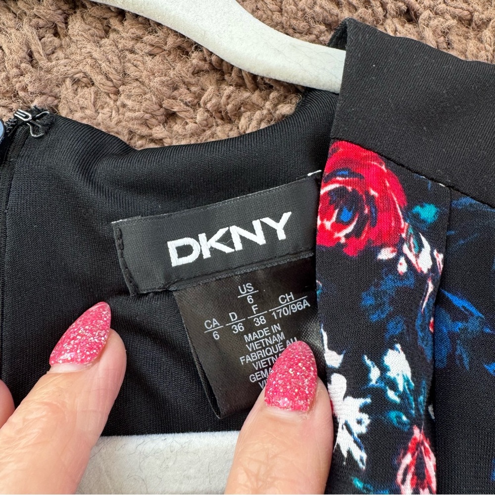 DKNY Black Floral Print Belted Wrap Dress Jersey 3/4 Sleeves 6 - Picture 5 of 11